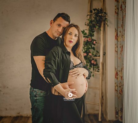 Sesión de fotos de embarazo en Dos Hermanas Sevilla